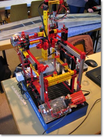 Paul-van-Niekerk-03-Erbes-Buedesheim-2011 - Paul van Niekerk - 3D printer